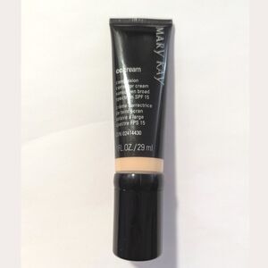 Mary Kay CC Cream Very Light 15 SPF